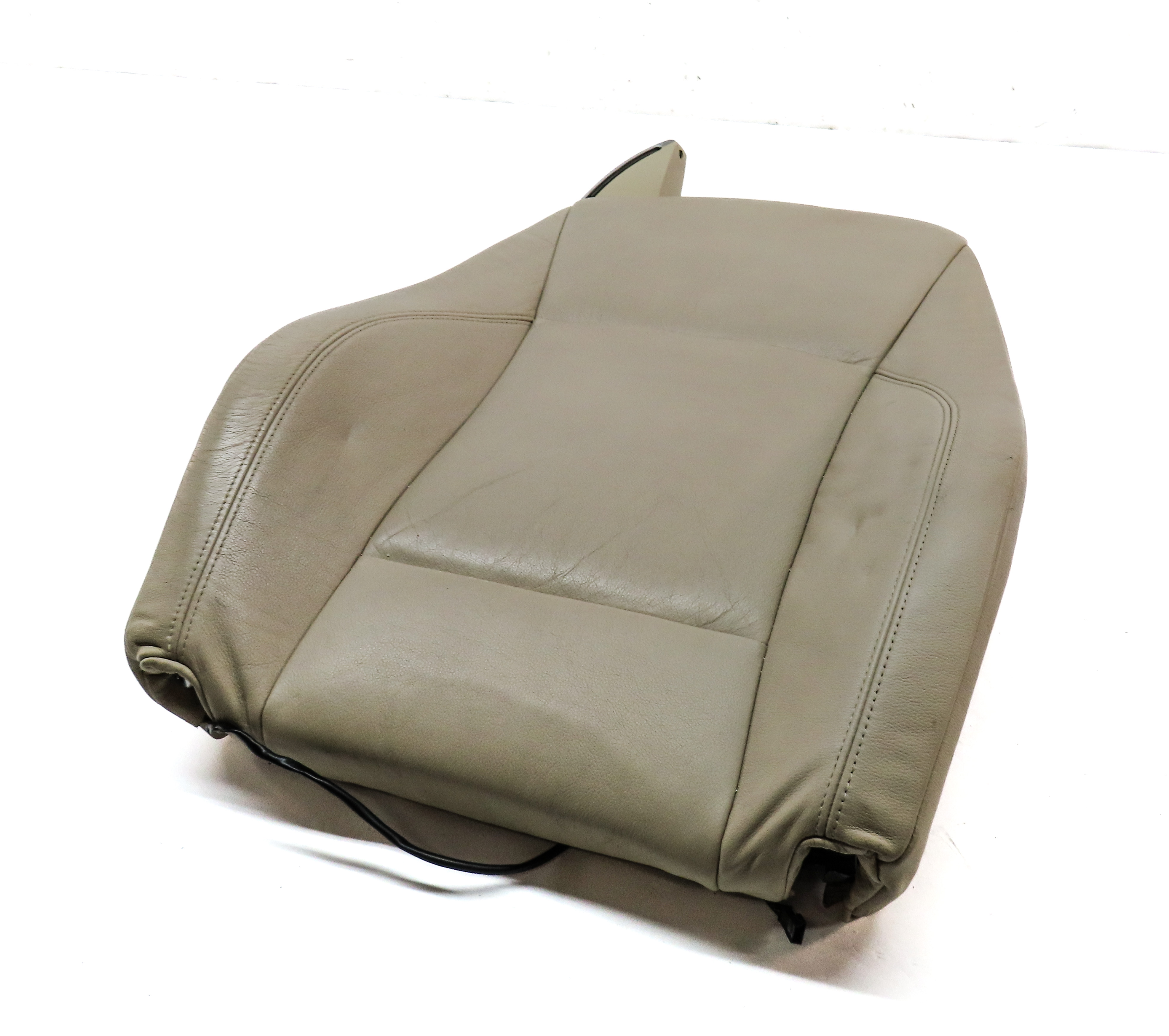 05 BMW Z4 CONVERTIBLE E85 FRONT RIGHT PASSENGER UPPER SEAT BACK CUSHION (BEIGE) — exact item pictured